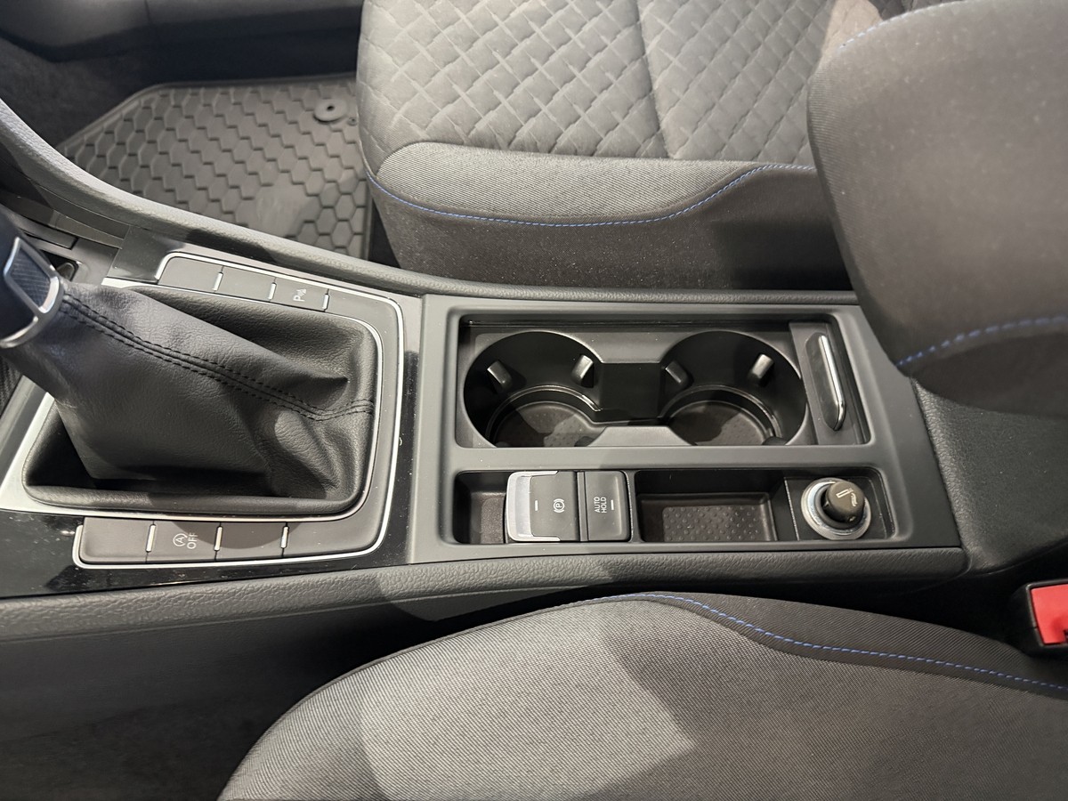 Volkswagen Golf VII 2.0 TDI Join AHK Schwenkb. Sehr gepflegt