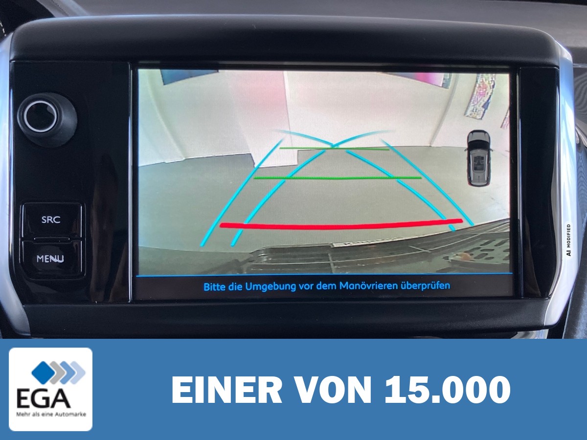 Peugeot 2008 PureTech 130 Allure Automatik - Navi/ Panoramad./ Sitzh