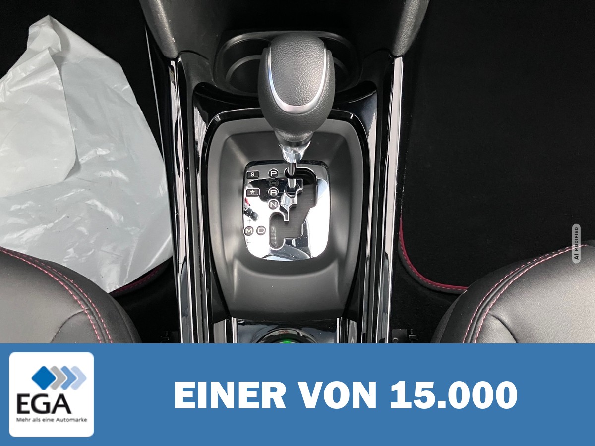 Peugeot 2008 PureTech 130 Allure Automatik - Navi/ Panoramad./ Sitzh