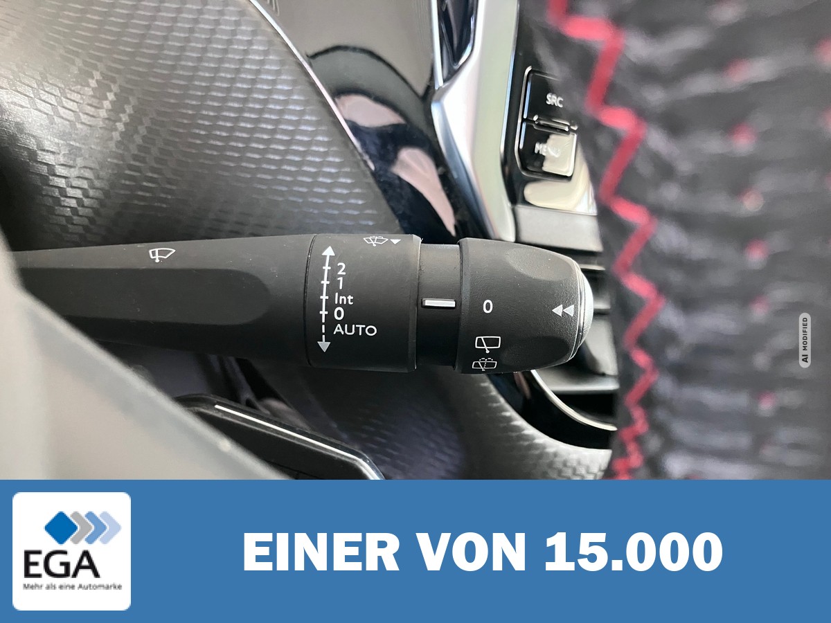 Peugeot 2008 PureTech 130 Allure Automatik - Navi/ Panoramad./ Sitzh