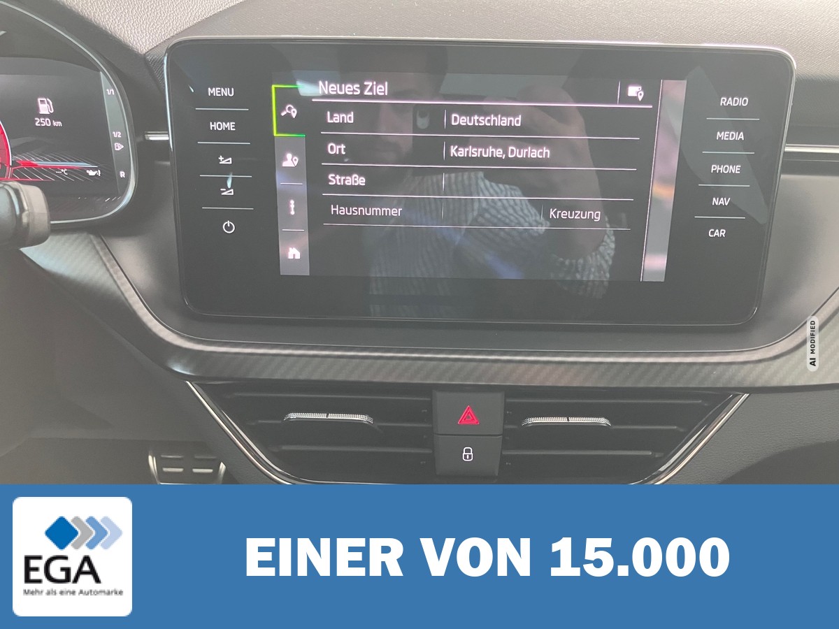 Skoda Kamiq 1.5 TSI Monte Carlo Automatik - Panoramad./ Navi/ Kame