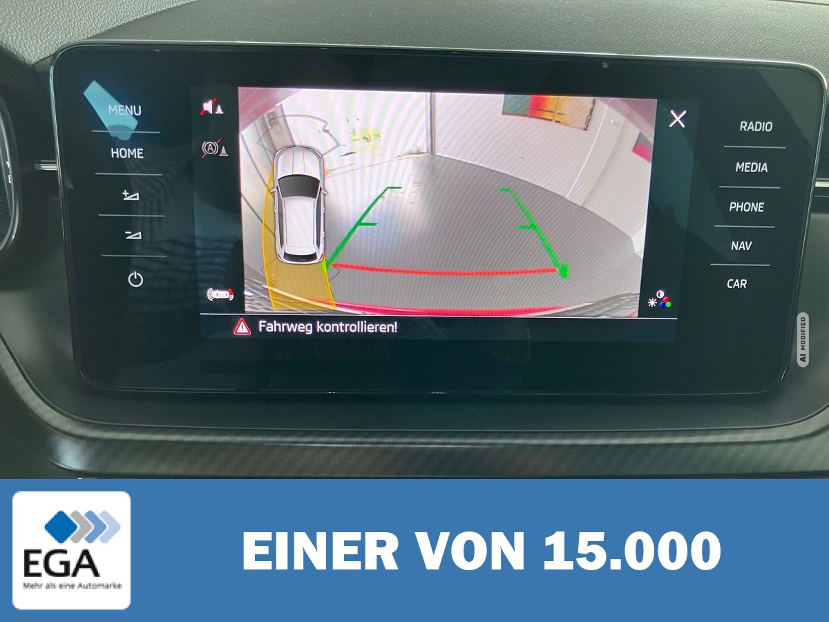 Skoda Kamiq 1.5 TSI Monte Carlo Automatik - Panoramad./ Navi/ Kame