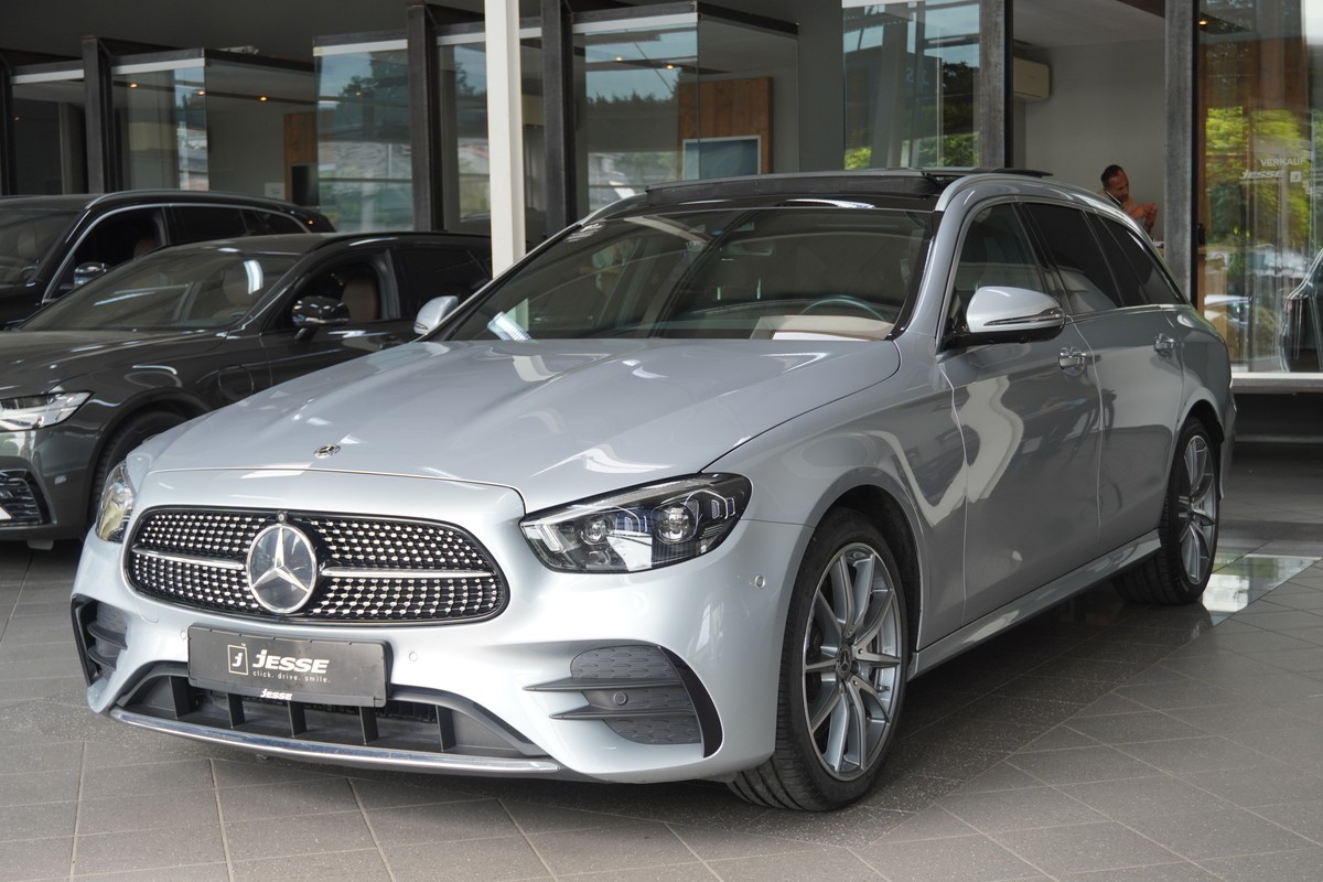 Mercedes-Benz E 400 T d AMG 4M Multibeam HUD Pano Airmatic Distr.+