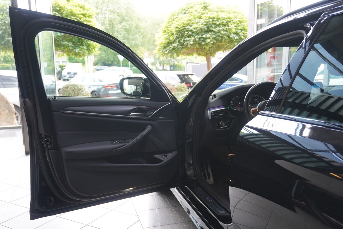 BMW 520 i Touring M Sport LED Live-Cockpit-Prof. RCAM 