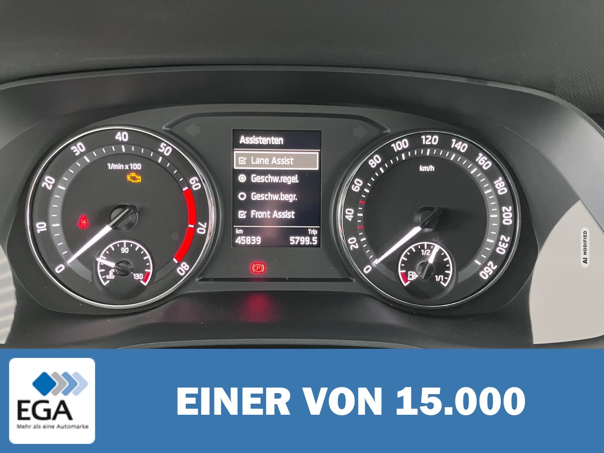 Skoda Octavia Combi 1.0 TSI Clever - AHK/ CarPlay/ Kamera
