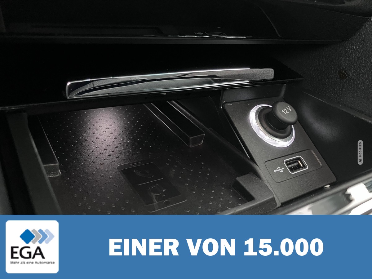 Skoda Superb Combi 1.5 TSI Ambition Automatik - Navi/ Xenon/ PDC