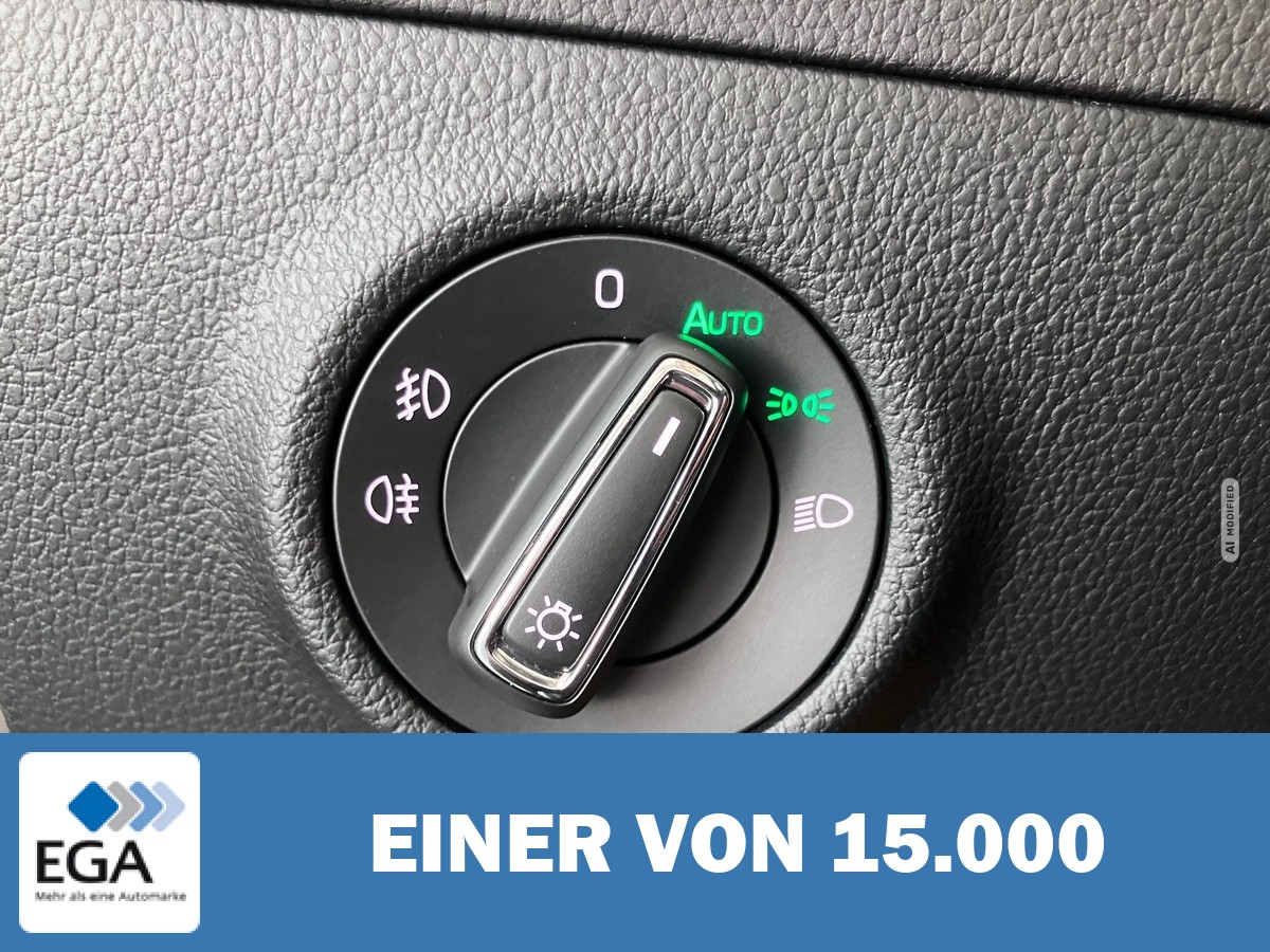 Skoda Superb Combi 1.5 TSI Ambition Automatik - Navi/ Xenon/ PDC