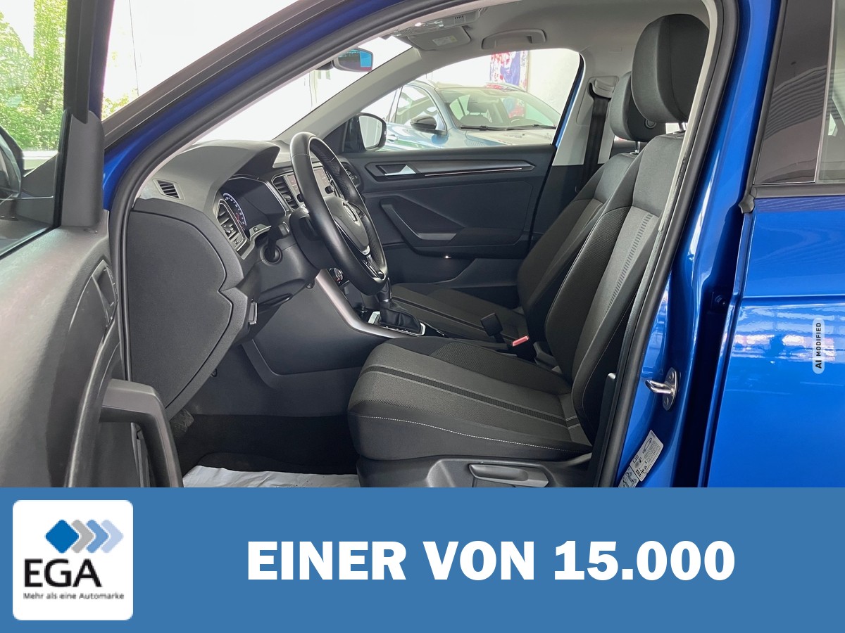 Volkswagen T-Roc 1.5 TSI Style Automatik - AHK/ Navi/ Sitzh.
