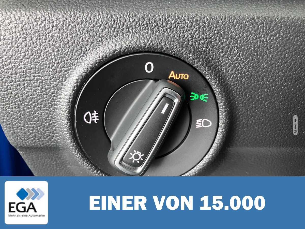 Volkswagen T-Roc 1.5 TSI Style Automatik - AHK/ Navi/ Sitzh.