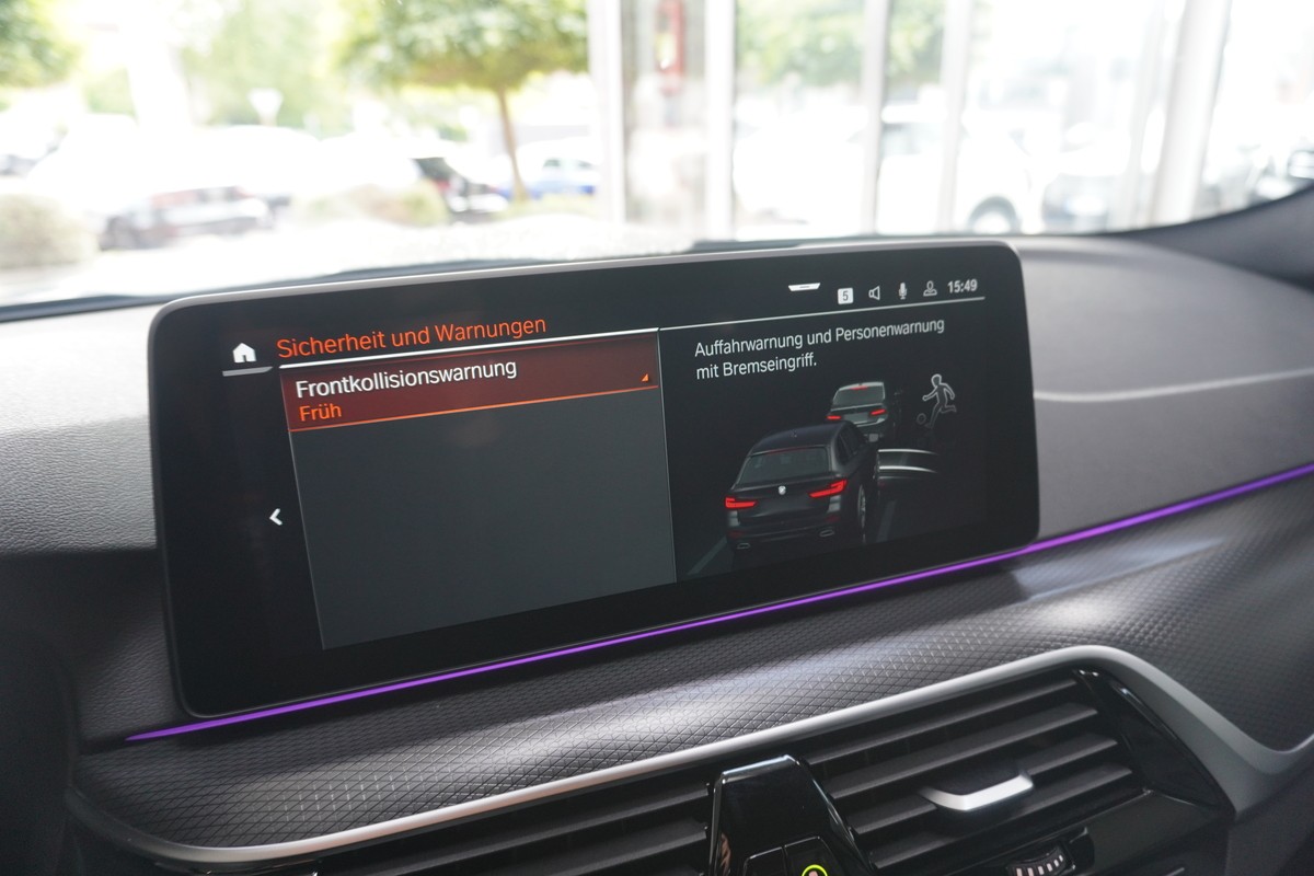 BMW 520 i Touring M Sport LED Live-Cockpit-Prof. RCAM 