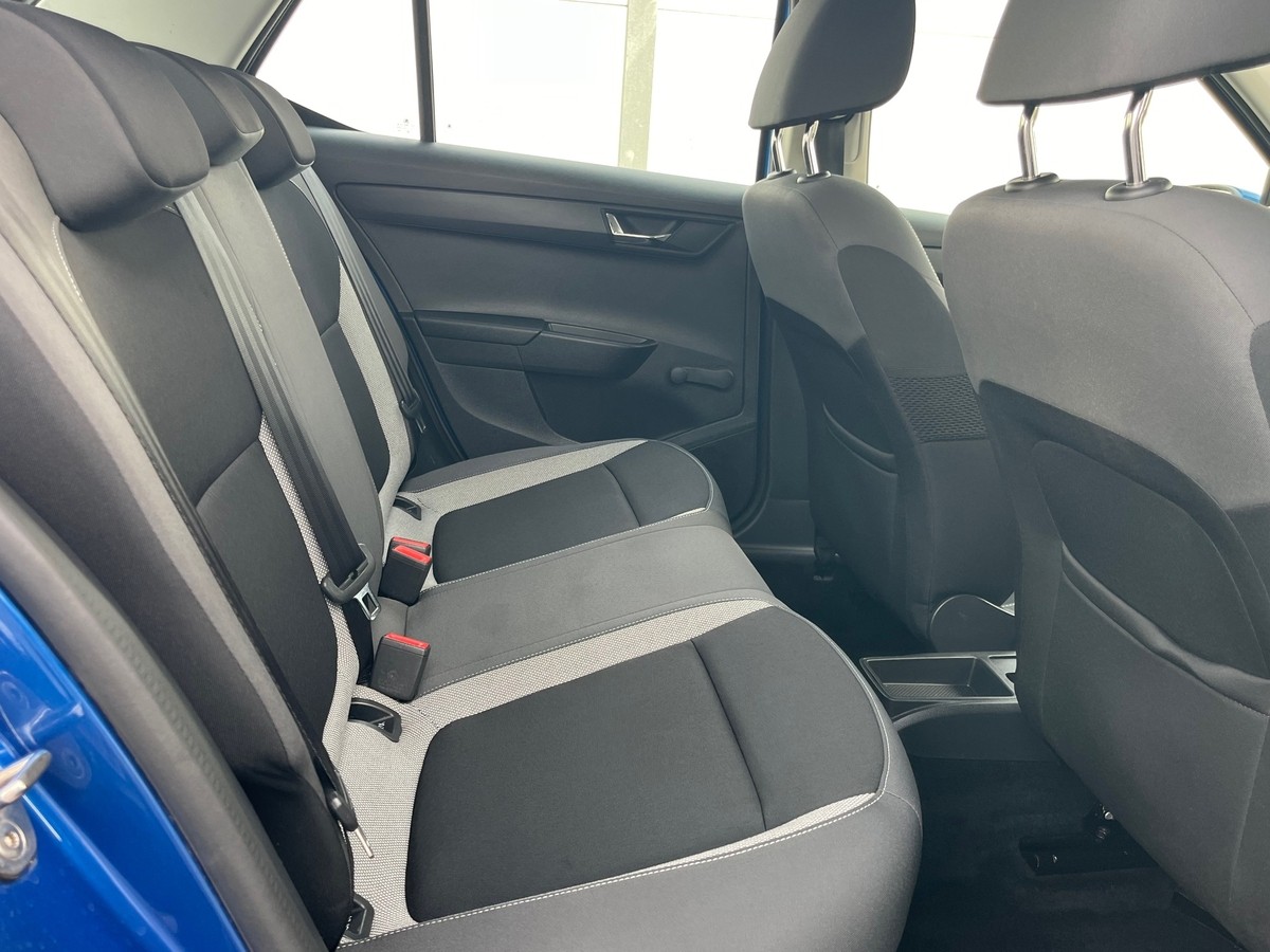 Skoda Fabia 1.0 TSI Ambition PDC KLIMA TOPZUSTAND