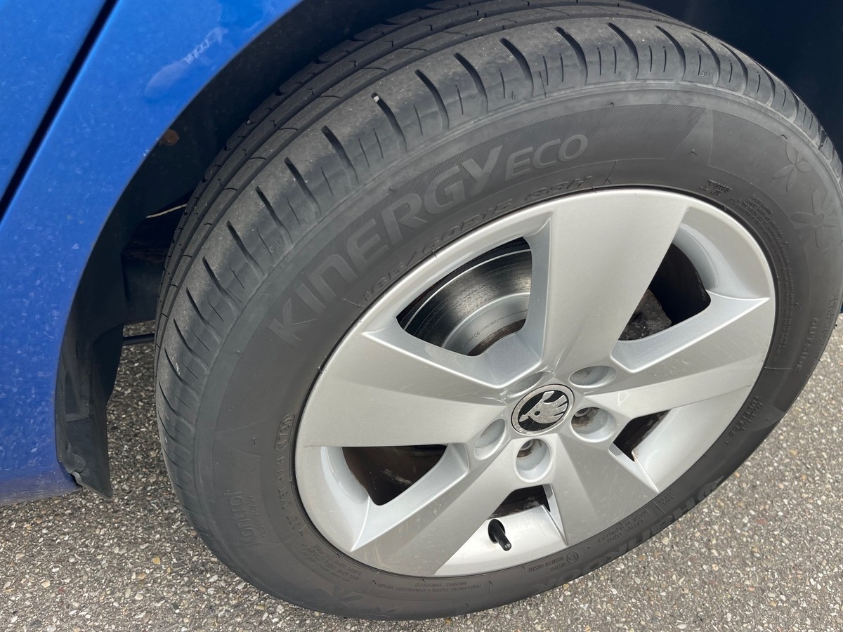 Skoda Fabia 1.0 TSI Ambition PDC KLIMA TOPZUSTAND