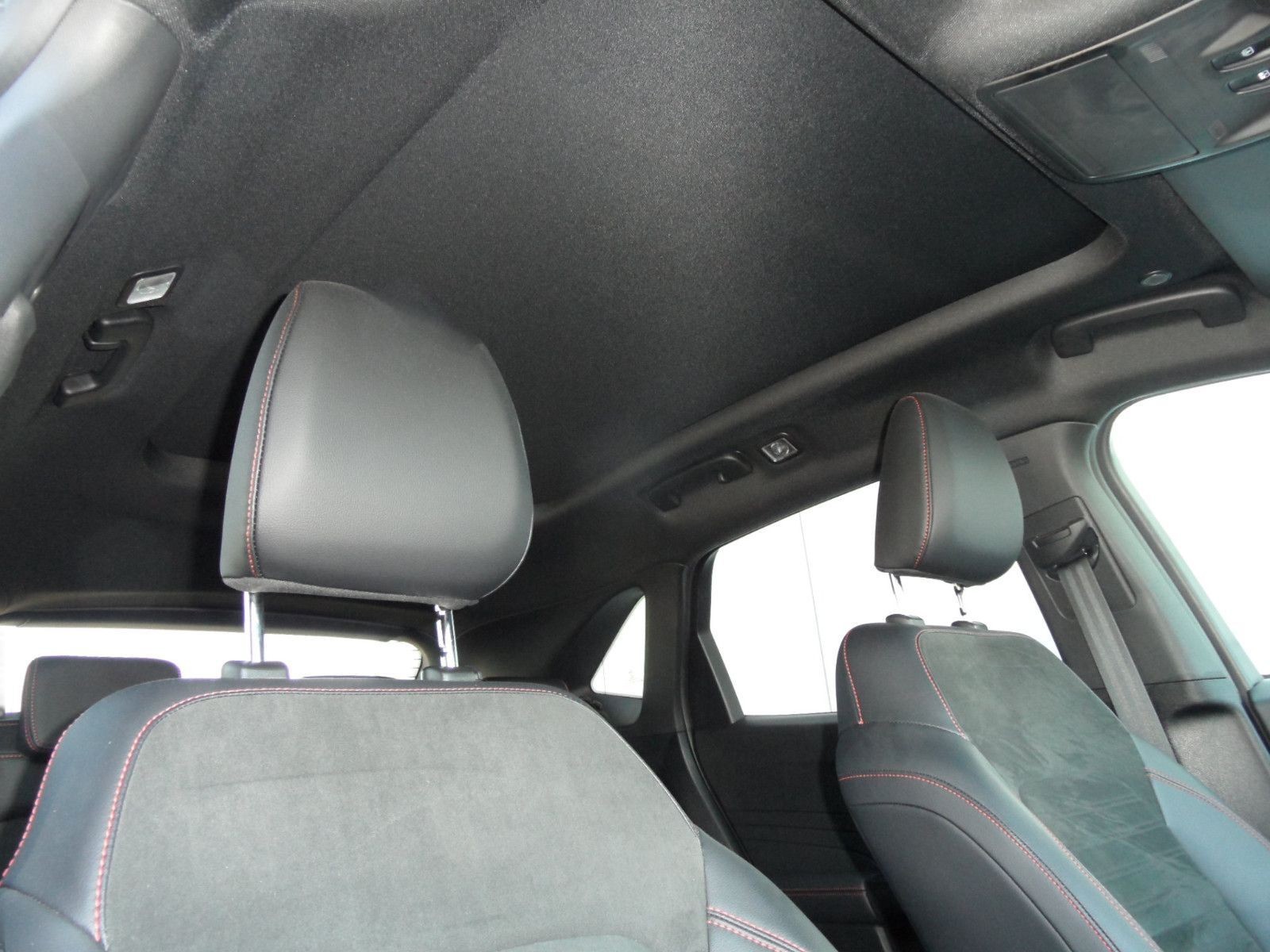 Ford Kuga 1,5 ST-LineX+Navi+Panoramadach+Kamera+AHK