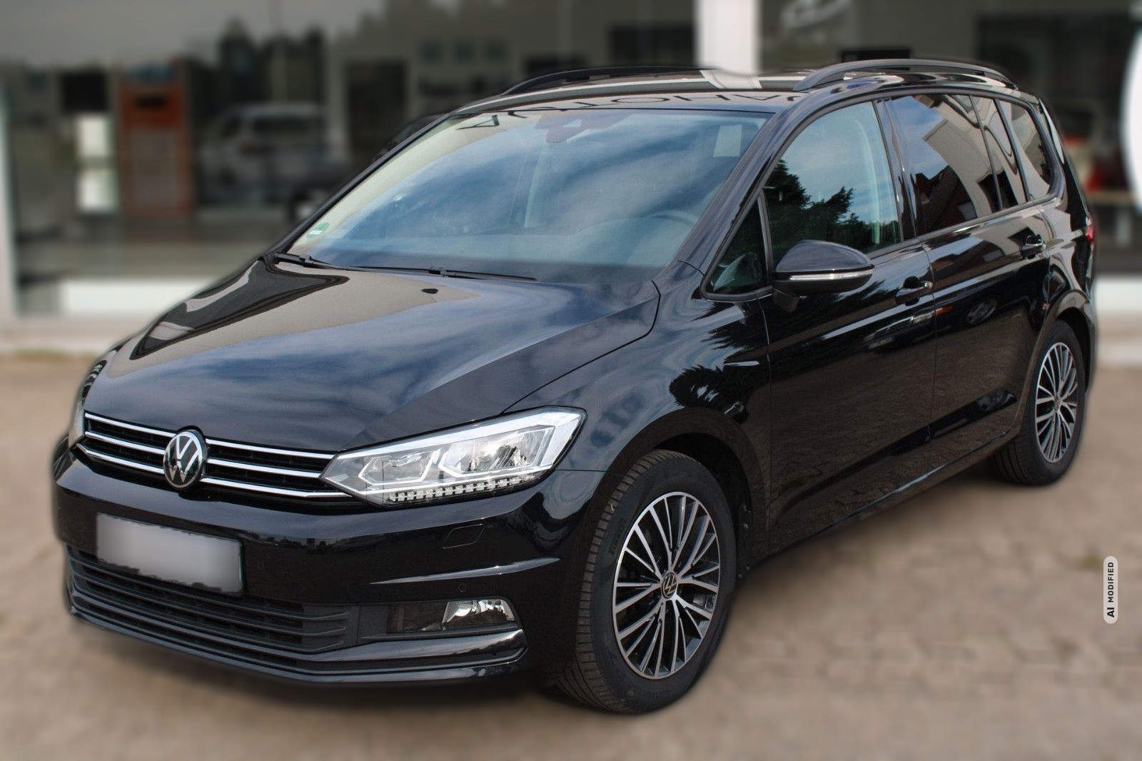 Volkswagen Touran Comfortline 7 Siter 19% LED Automatik