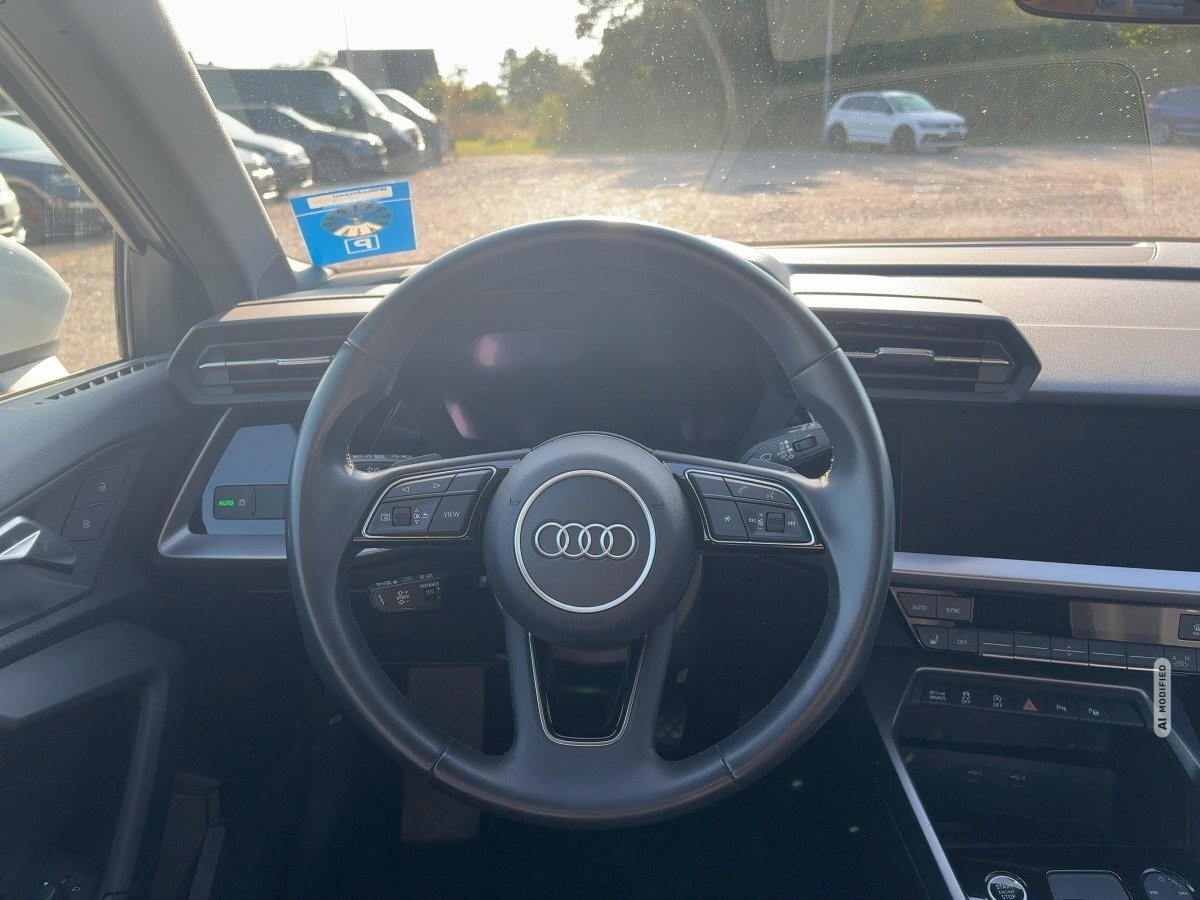 Audi A3 Sportback 35 1.5 TFSI MHEV S-Line AHK,ACC,LED
