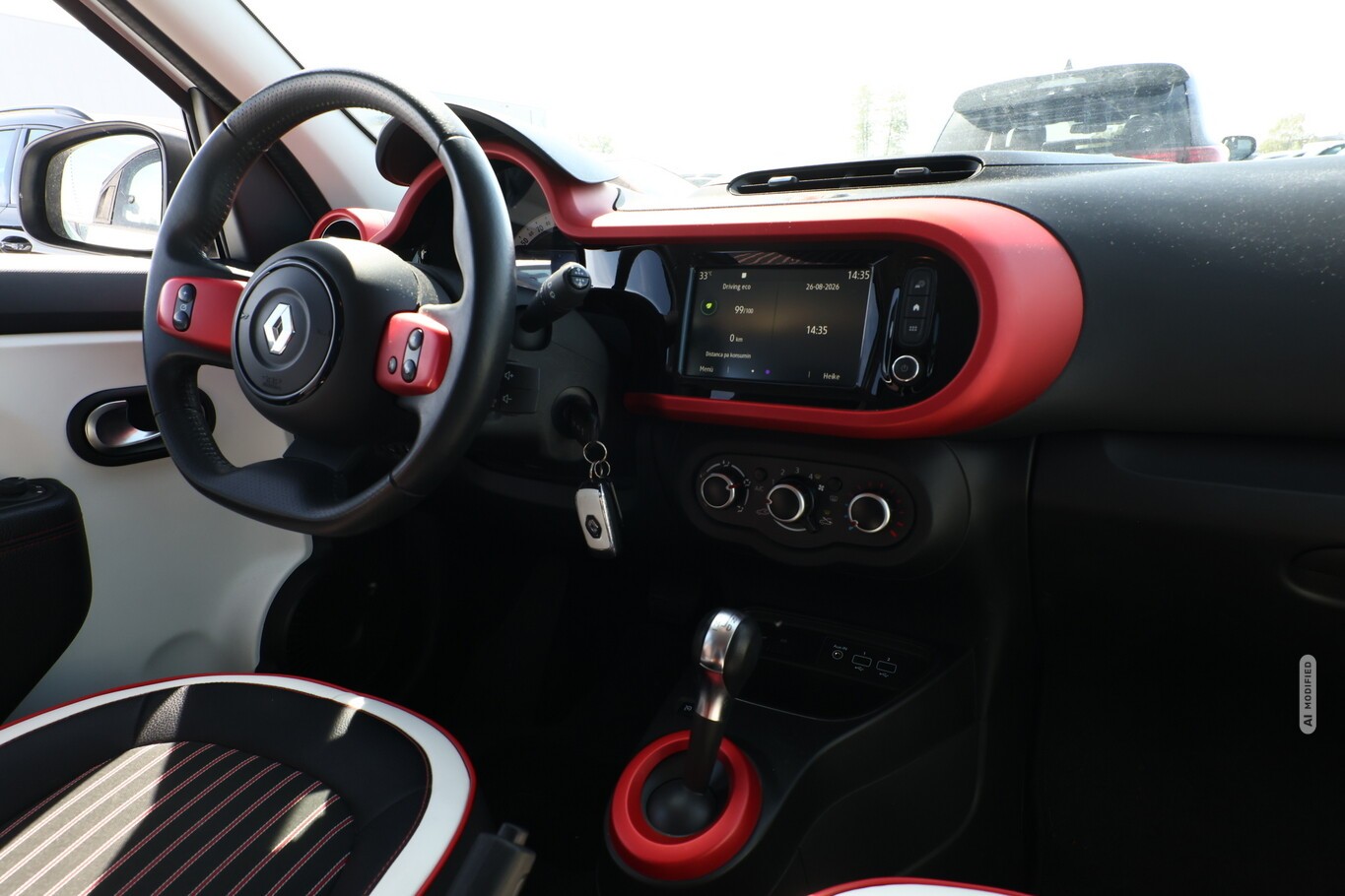 Renault Twingo 0.9 TCe 90 EDC Intens Temp PDC Kam LM15Z