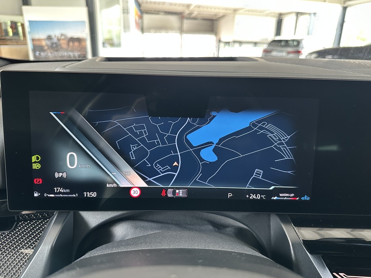 BMW 520 d M-Sport AHK Standhz. LED Navi 360° Kamera 