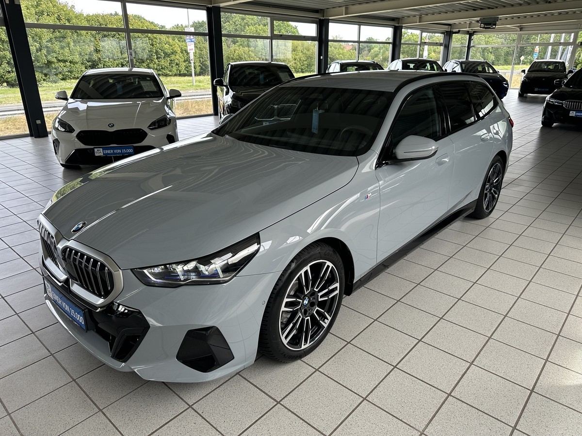 BMW 520 d M-Sport AHK Standhz. LED Navi 360° Kamera 