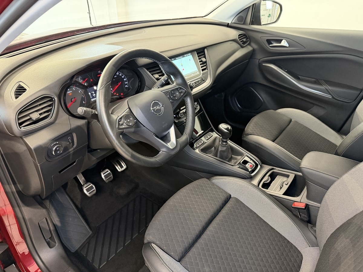 Opel Grandland X 1.2 Turbo 120 Jahre