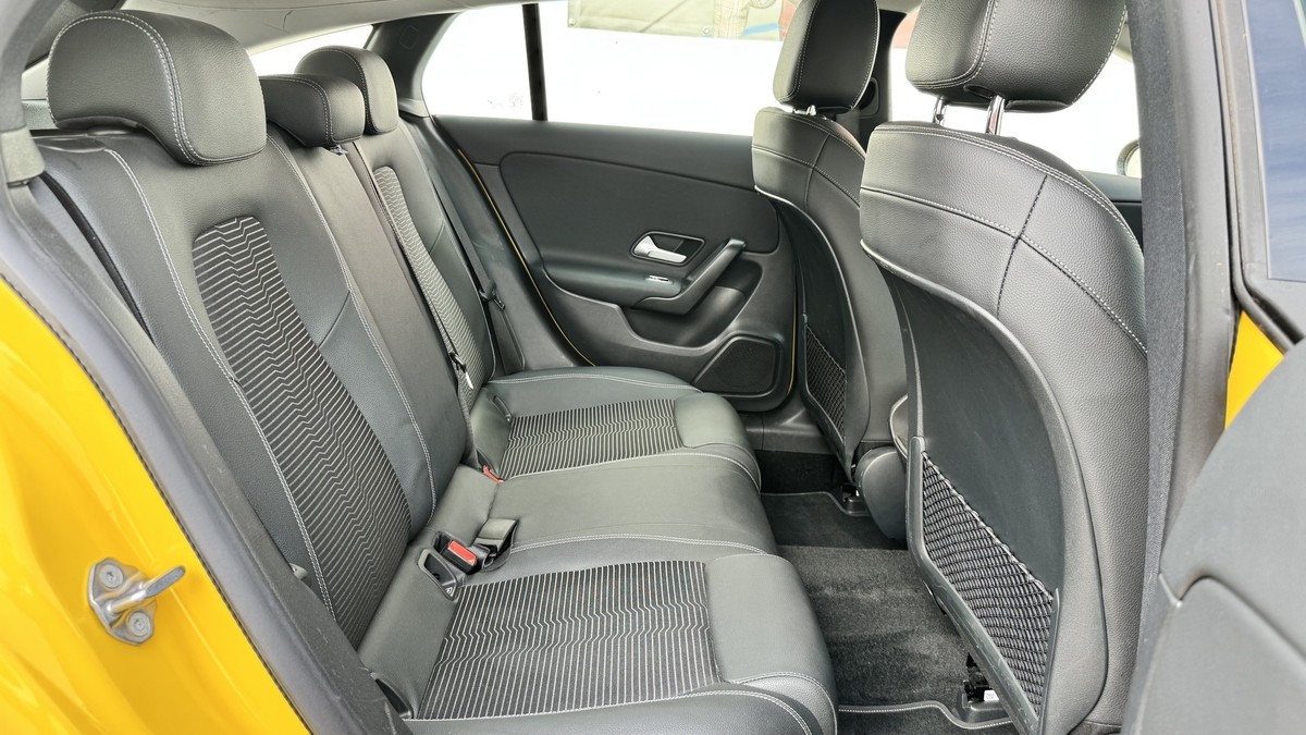 Mercedes-Benz CLA 250 Shooting Brake e SB EU 6d NAVI SITZHZG MBUX R-CAM