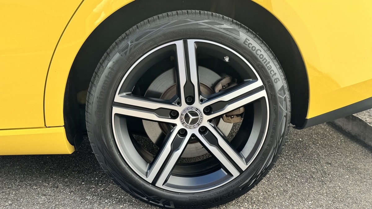 Mercedes-Benz CLA 250 Shooting Brake e SB EU 6d NAVI SITZHZG MBUX R-CAM