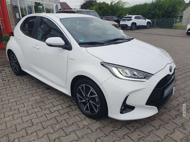 Toyota Yaris Hybrid 1.5 VVT-i Team Deutschland