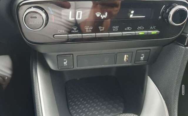 Toyota Yaris Hybrid 1.5 VVT-i Team Deutschland
