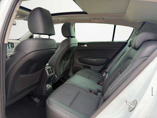 Kia Sportage 1.6 T-GDI Vision 2WD KLIMA / TEILLEDER / PANORAMA