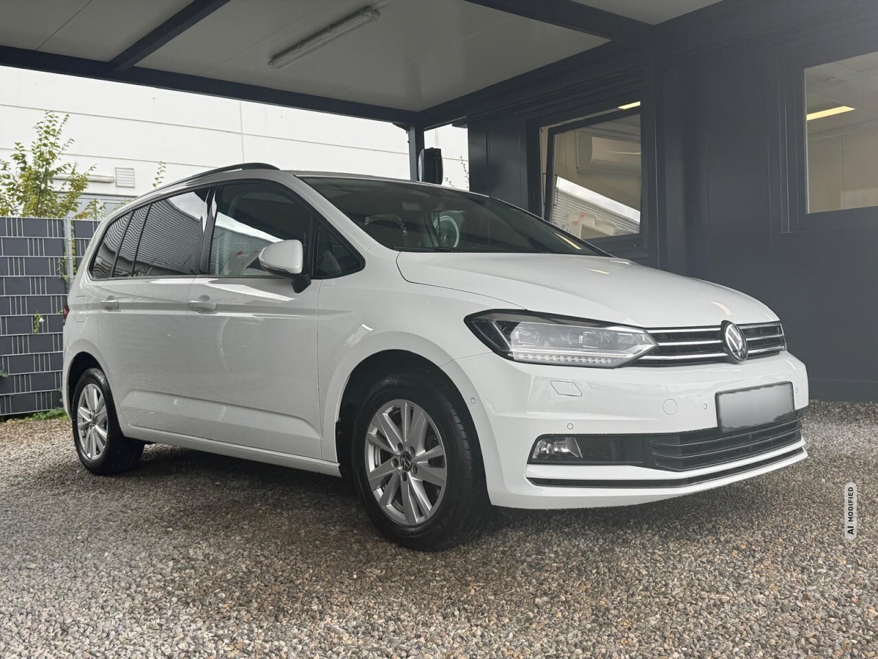 Volkswagen Touran 2.0 TDI DSG,STANDH,AHK,PANO,VIRTUAL,DCC