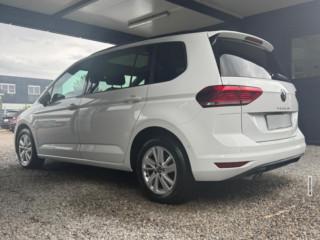 Volkswagen Touran 2.0 TDI DSG,STANDH,AHK,PANO,VIRTUAL,DCC