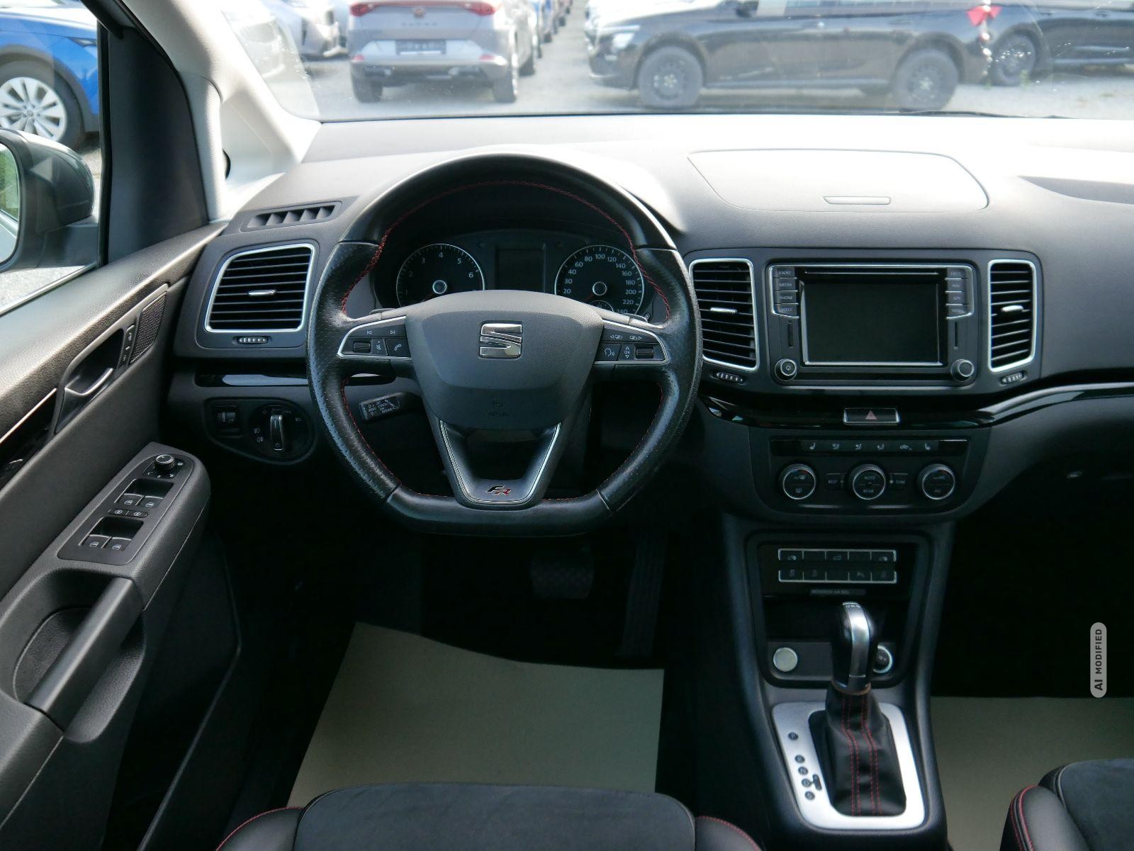 Seat Alhambra 1.4 TSI DSG FR-LINE* AHK * WINTERPAKET * BI-XENON * ACC * PANORAMA * NA