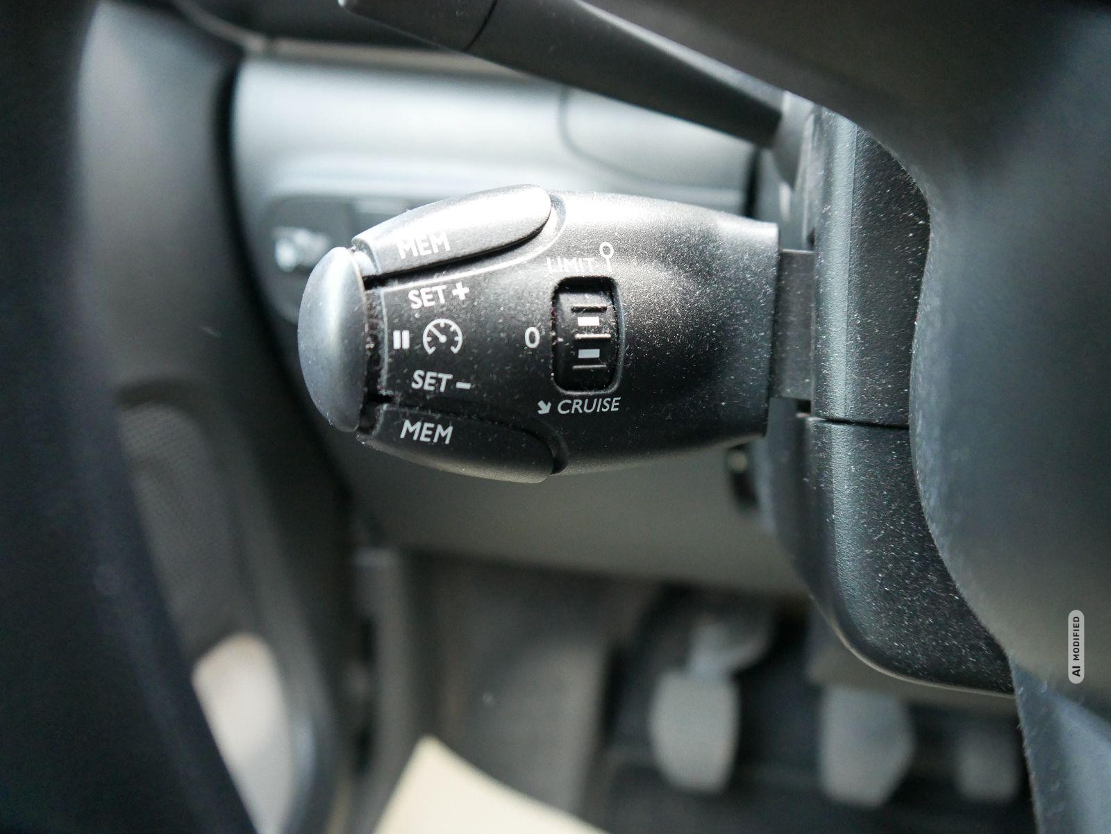 Citroën C3 1.2 Pure Tech 83 FEEL PACK * ECO-LED * TEMPOMAT * KLIMAAUTOMATIK * NSW * DACH