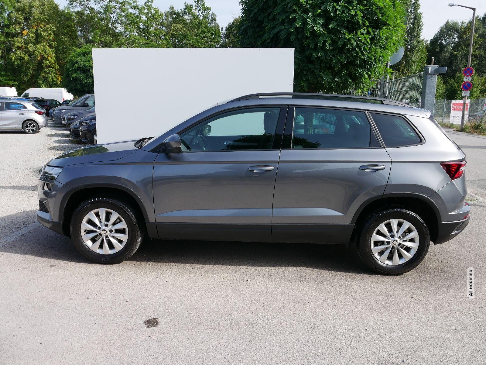 Skoda Karoq 1.5 TSI DSG Ambition FACELIFT * LED * CLIMA * PDC HI. * FRONT ASSIST * SMA
