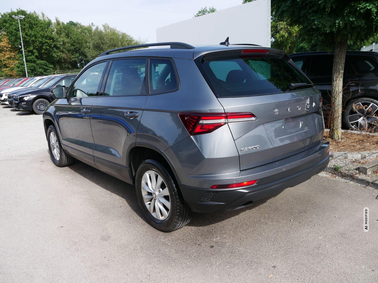 Skoda Karoq 1.5 TSI DSG Ambition FACELIFT * LED * CLIMA * PDC HI. * FRONT ASSIST * SMA