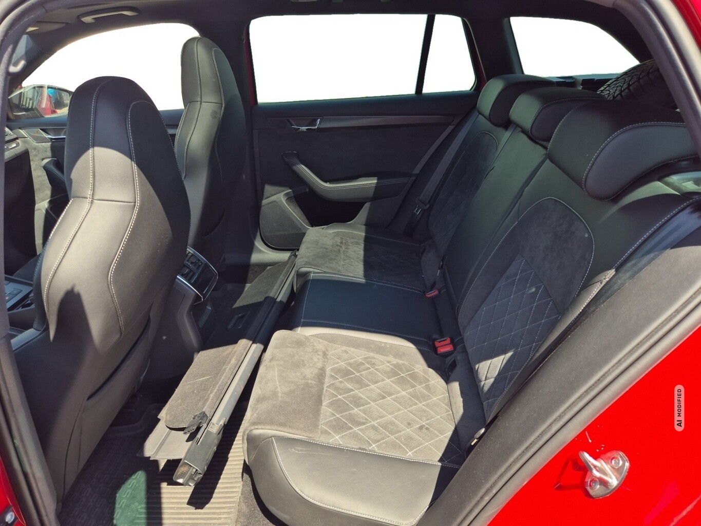 Skoda Superb Combi 2.0 TDI 200 DSG Sportline PanoD Nav