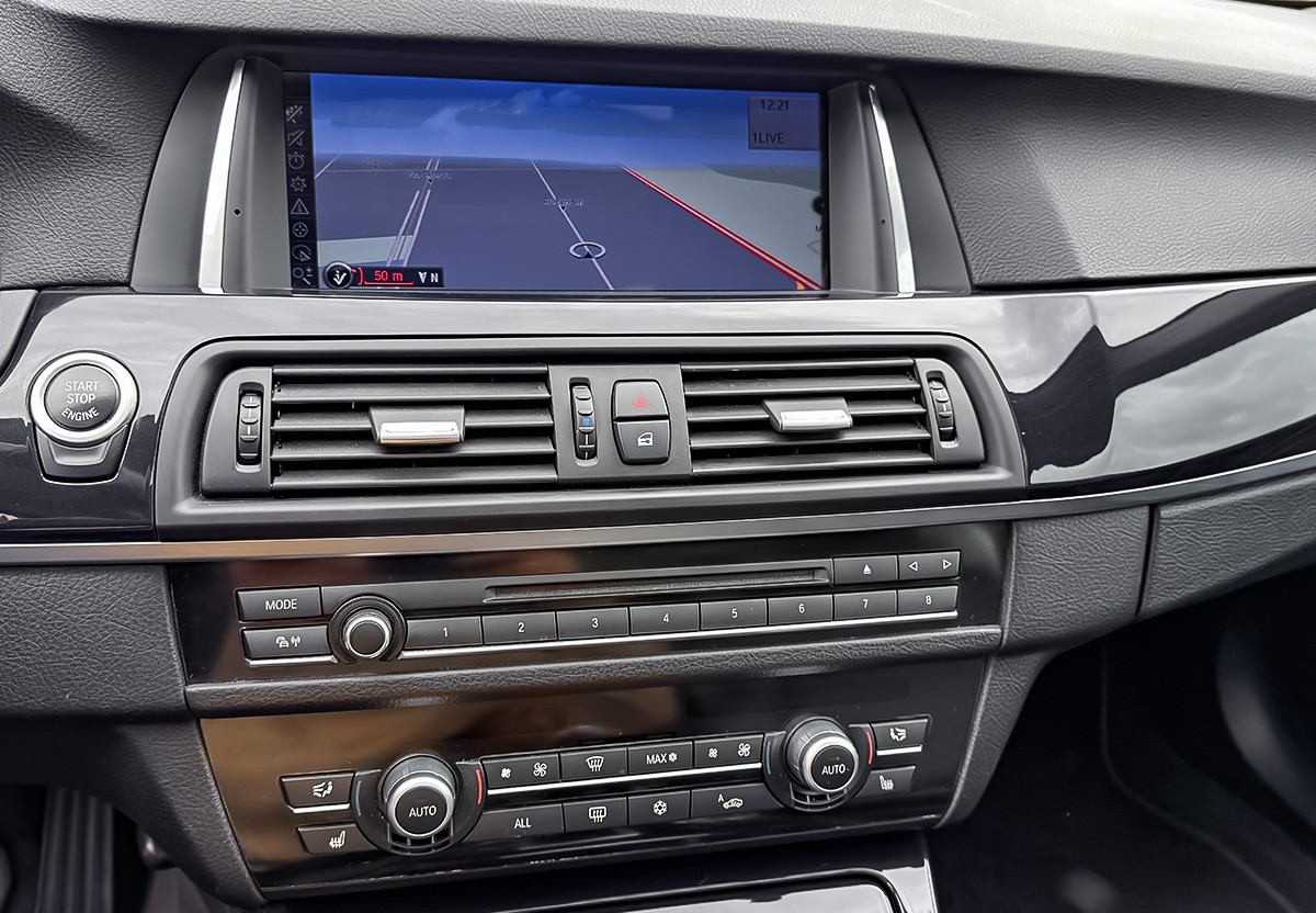 BMW 530d Touring Navi.Pano.Leder.SHZ.HiFi R.Cam