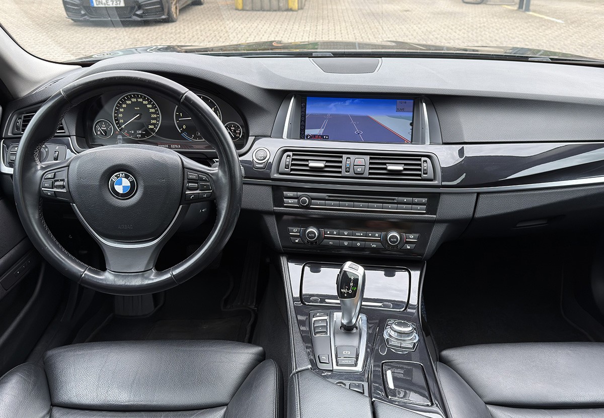 BMW 530d Touring Navi.Pano.Leder.SHZ.HiFi R.Cam