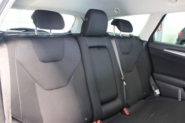 Ford Mondeo MONDEO TURNIER 1,5 ECOBOOST TITANIUM NAVI LED SCHEINW
