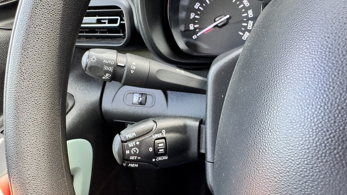 Citroën Berlingo 1.5 BlueHDi XL TEMPO SITZHZG. AHK 