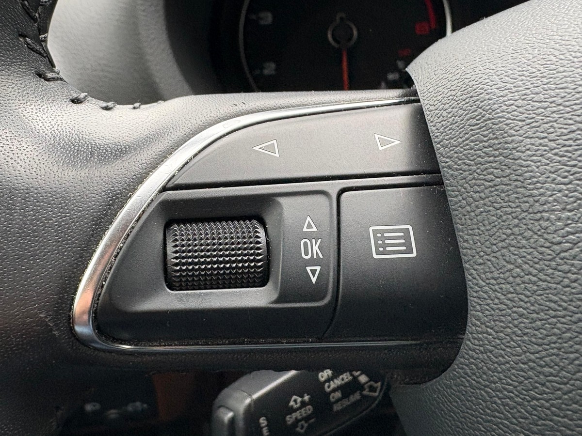Audi A3 1.4 TFSI Teilleder Navi SHZ AHK Bi Xenon