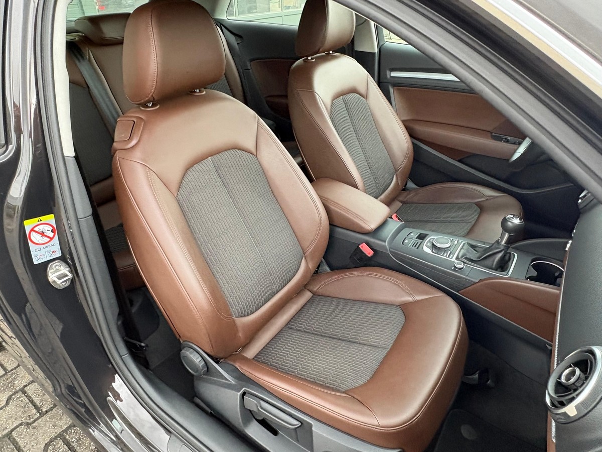 Audi A3 1.4 TFSI Teilleder Navi SHZ AHK Bi Xenon