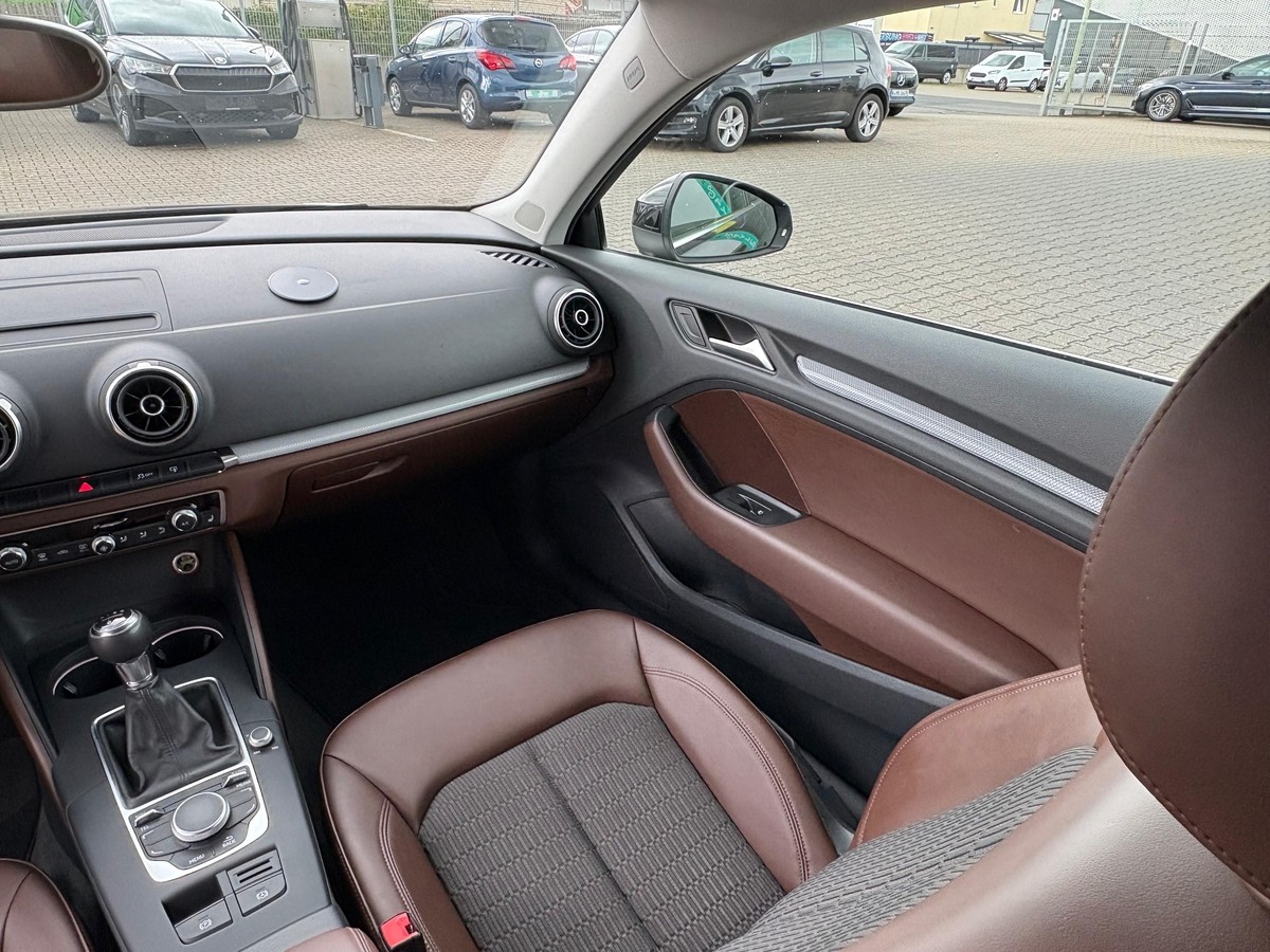 Audi A3 1.4 TFSI Teilleder Navi SHZ AHK Bi Xenon