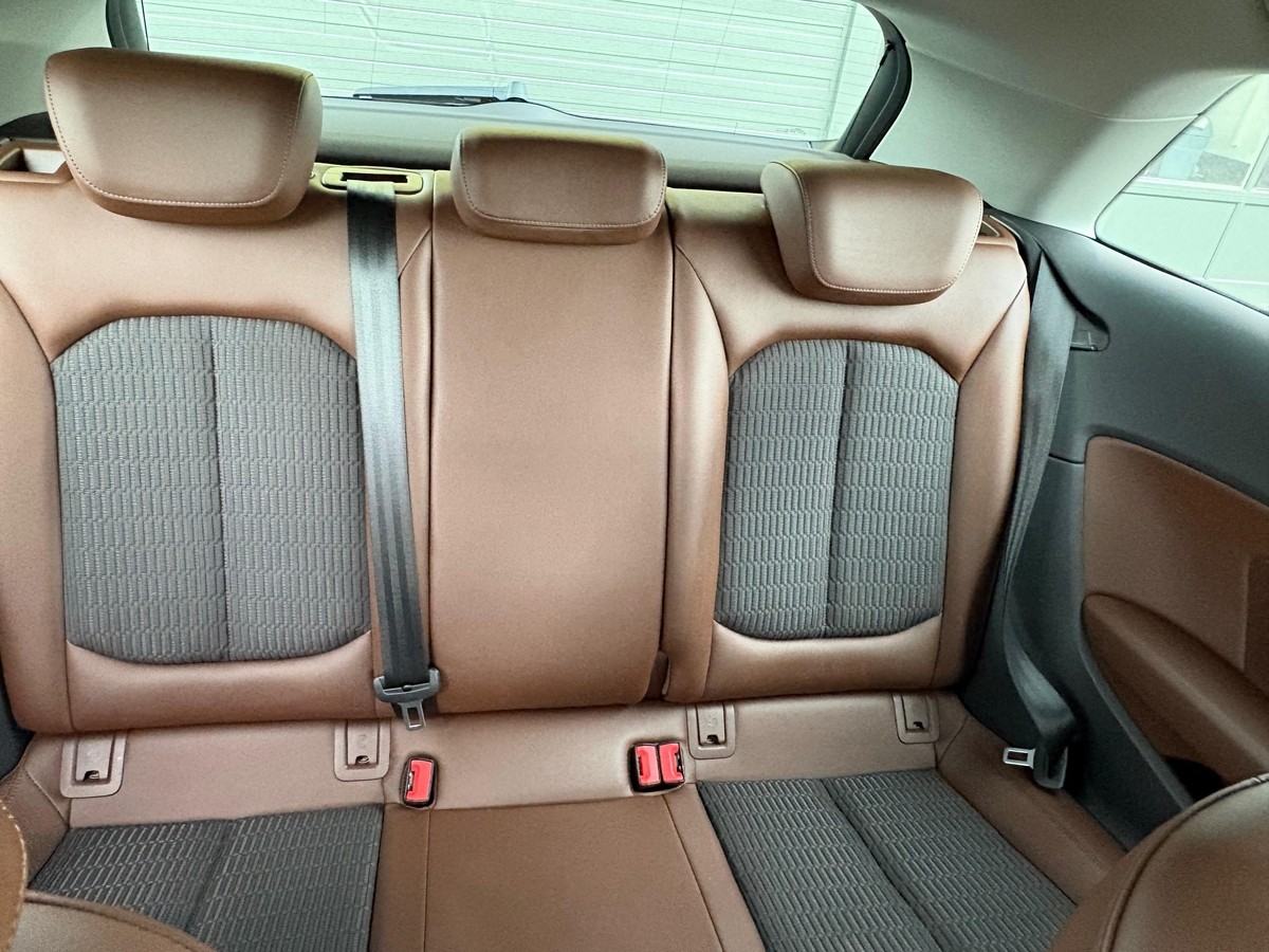 Audi A3 1.4 TFSI Teilleder Navi SHZ AHK Bi Xenon