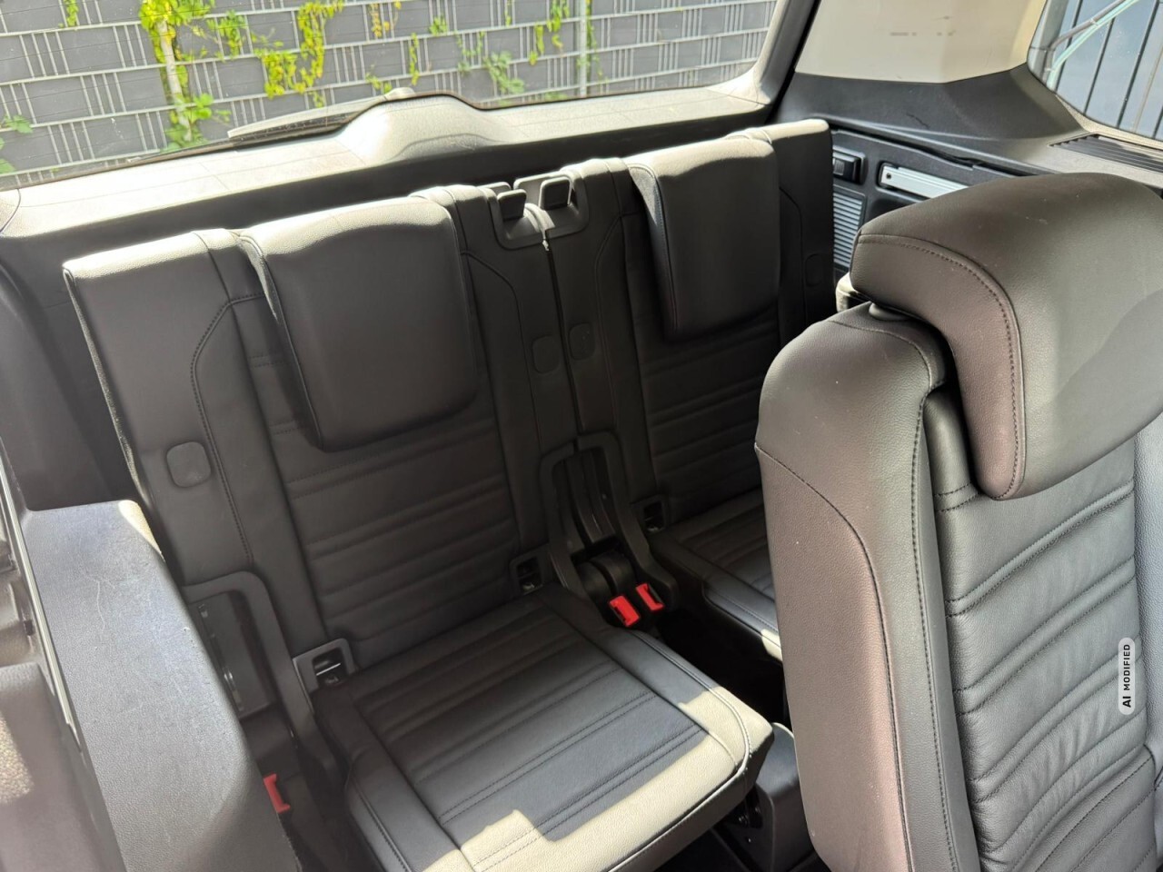 Volkswagen Touran 2.0 TDI DSG,7-SITZER,AHK,PANO,DCC,VIRTUAL