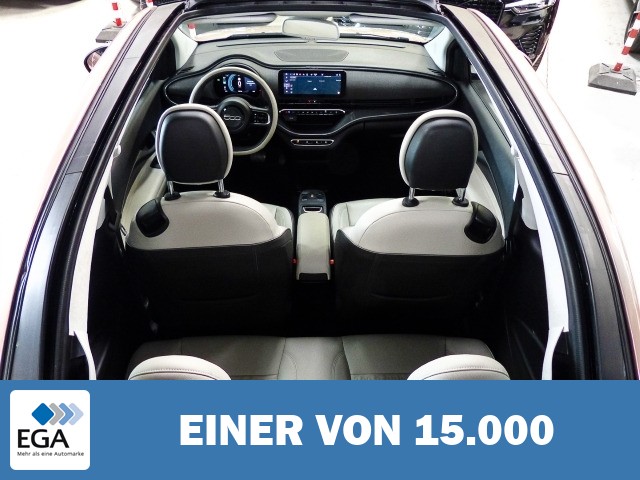 Fiat 500e La Prima Navi Memory Sitze LED Apple CarPlay Android Auto Klimaautom Fahrer