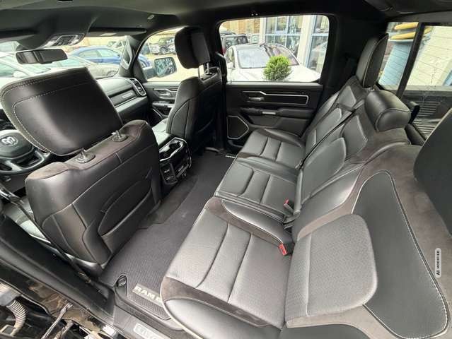 Dodge RAM 1500 5,7 HEMI LARAMIE Unfallfrei