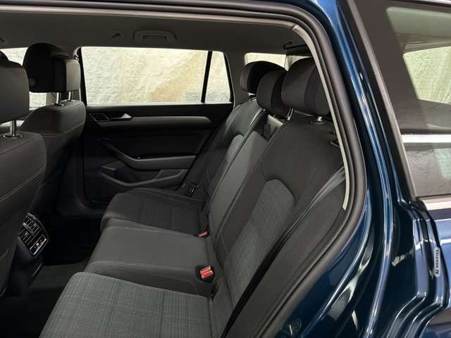 Volkswagen Passat 2.0TDI Business LED NAVI KAMERA CARPLAY