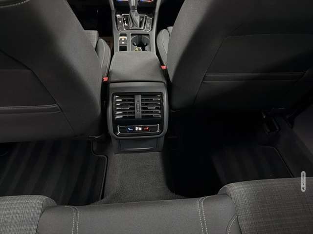Volkswagen Passat 2.0TDI Business LED NAVI KAMERA CARPLAY