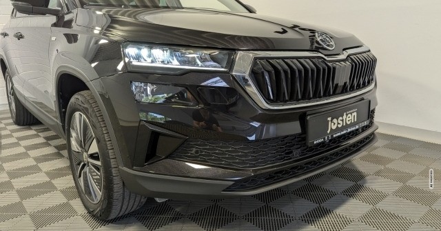 Skoda Karoq Tour 1.5 TSI DSG LED CarPlay KAM Kessy