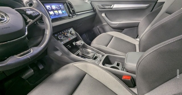 Skoda Karoq Tour 1.5 TSI DSG LED CarPlay KAM Kessy